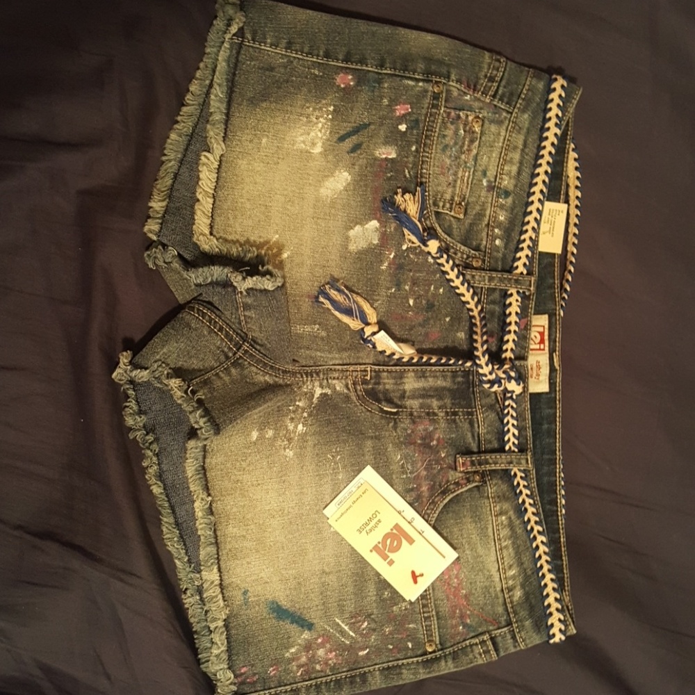 L.e.i short short
